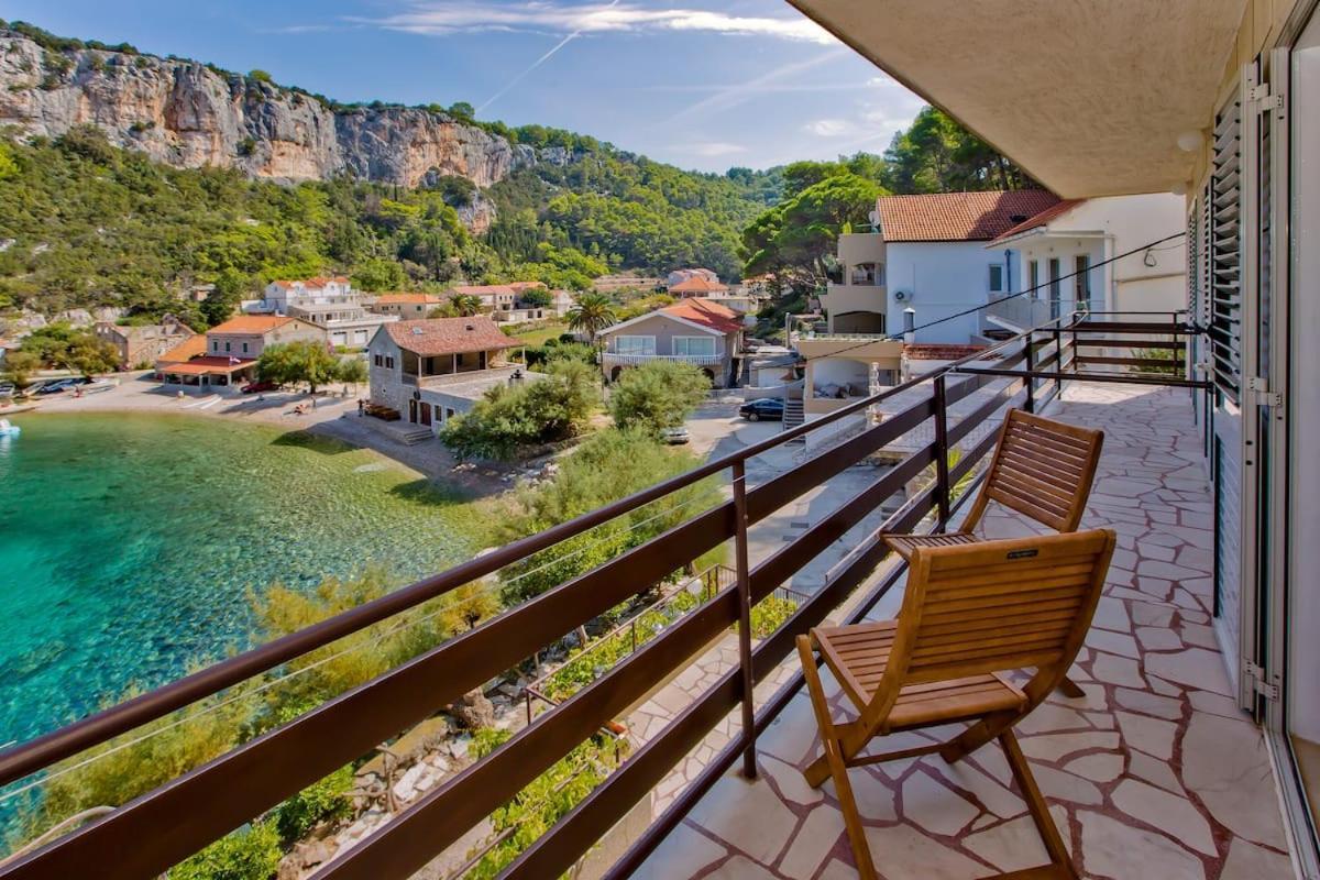 Apartment Mateljan Zastražišće