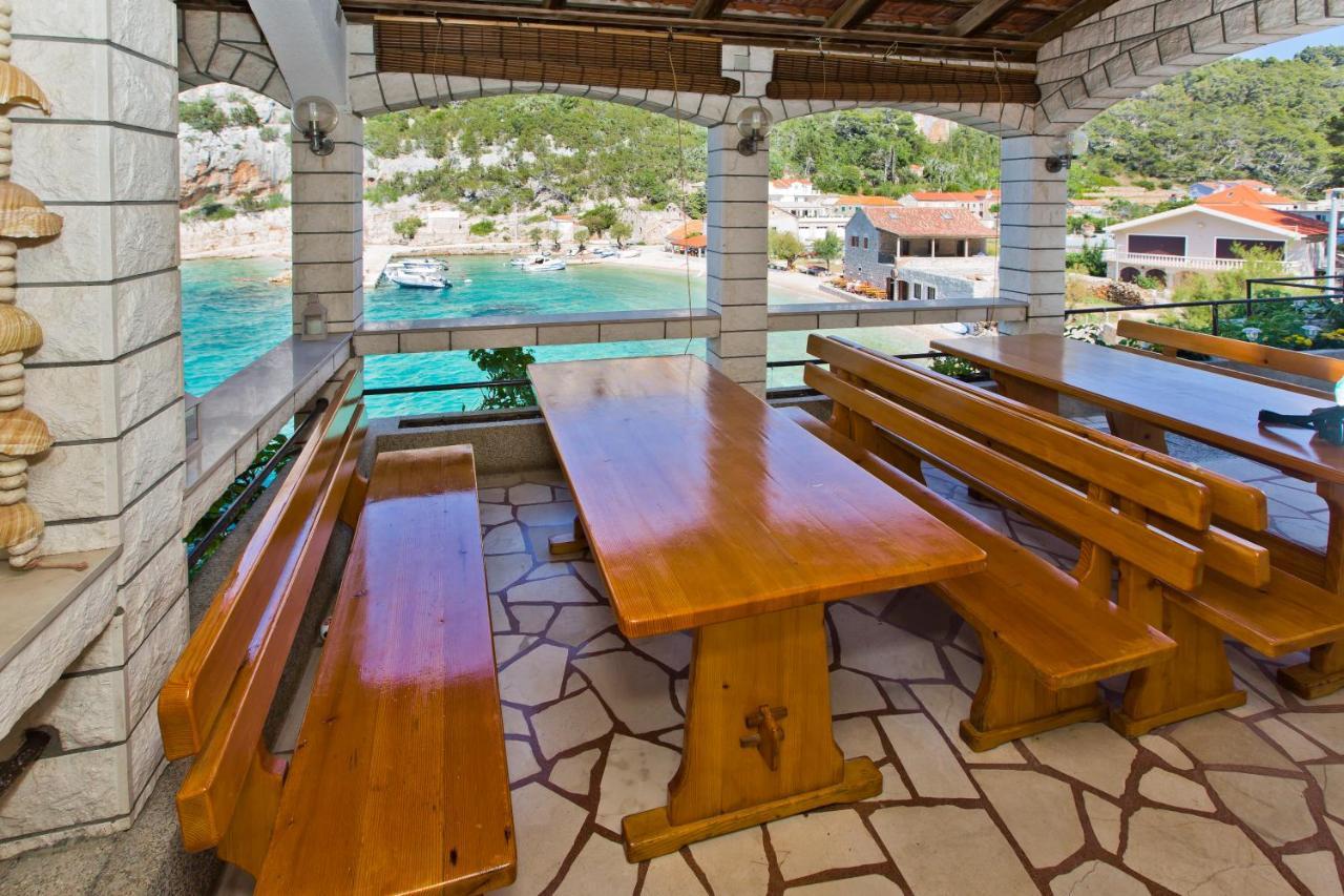 Apartment Mateljan Zastražišće